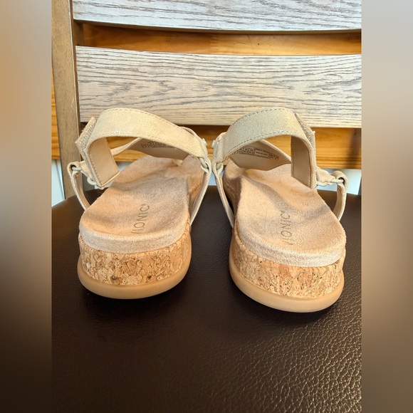 Vionic Kirra II Wedge Sandal size 8 - Picture 6 of 10